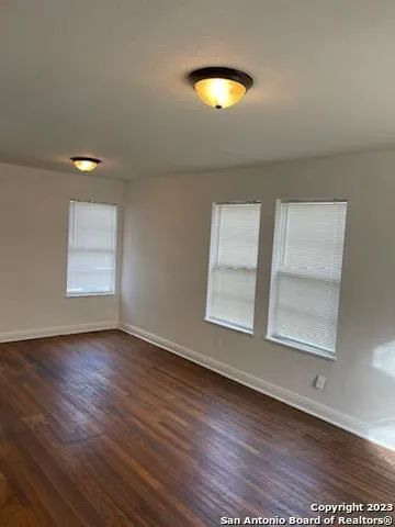 519 walton San Antonio, TX 78225